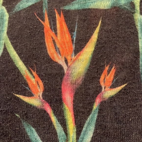 ASOS Men’s Bird Of Paradise Floral Short Sleeve Shirt - Picture 2 of 7